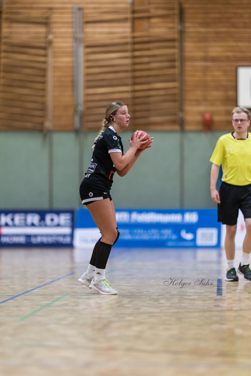 Bild 210 - wBJ SV Henstedt Ulzburg - TuRa Meldorf : Ergebnis: 22:38